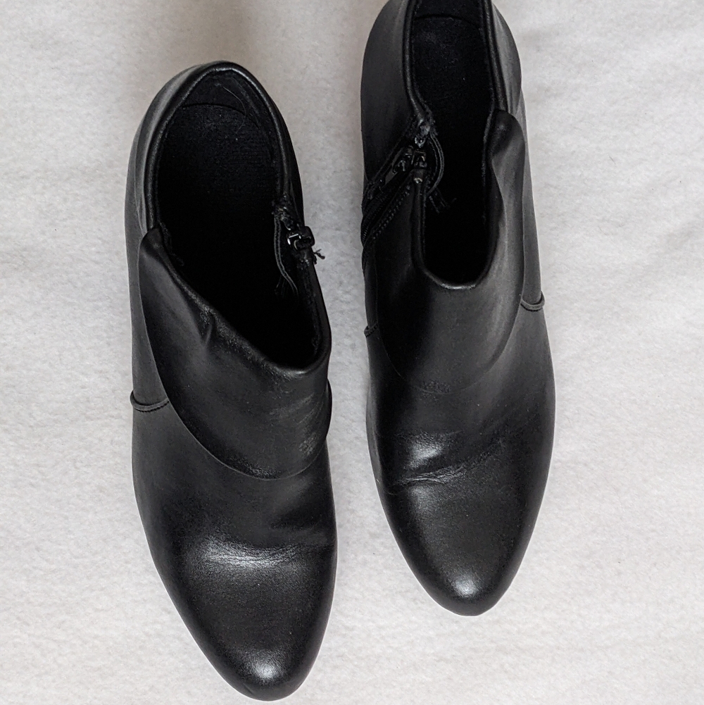 Fold Over Booties - Picture 3 of 8